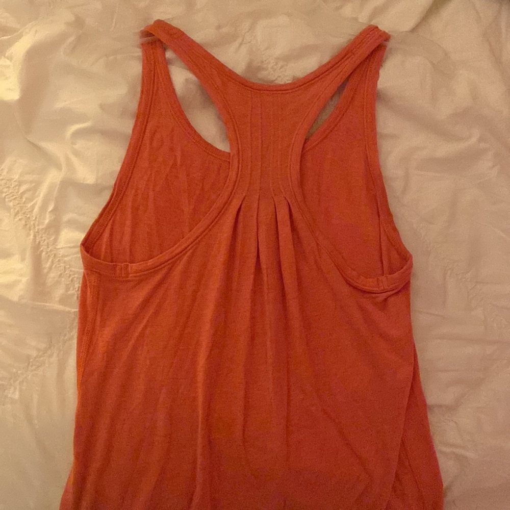 Lululemon Flowy Tank - Picture 2 of 4